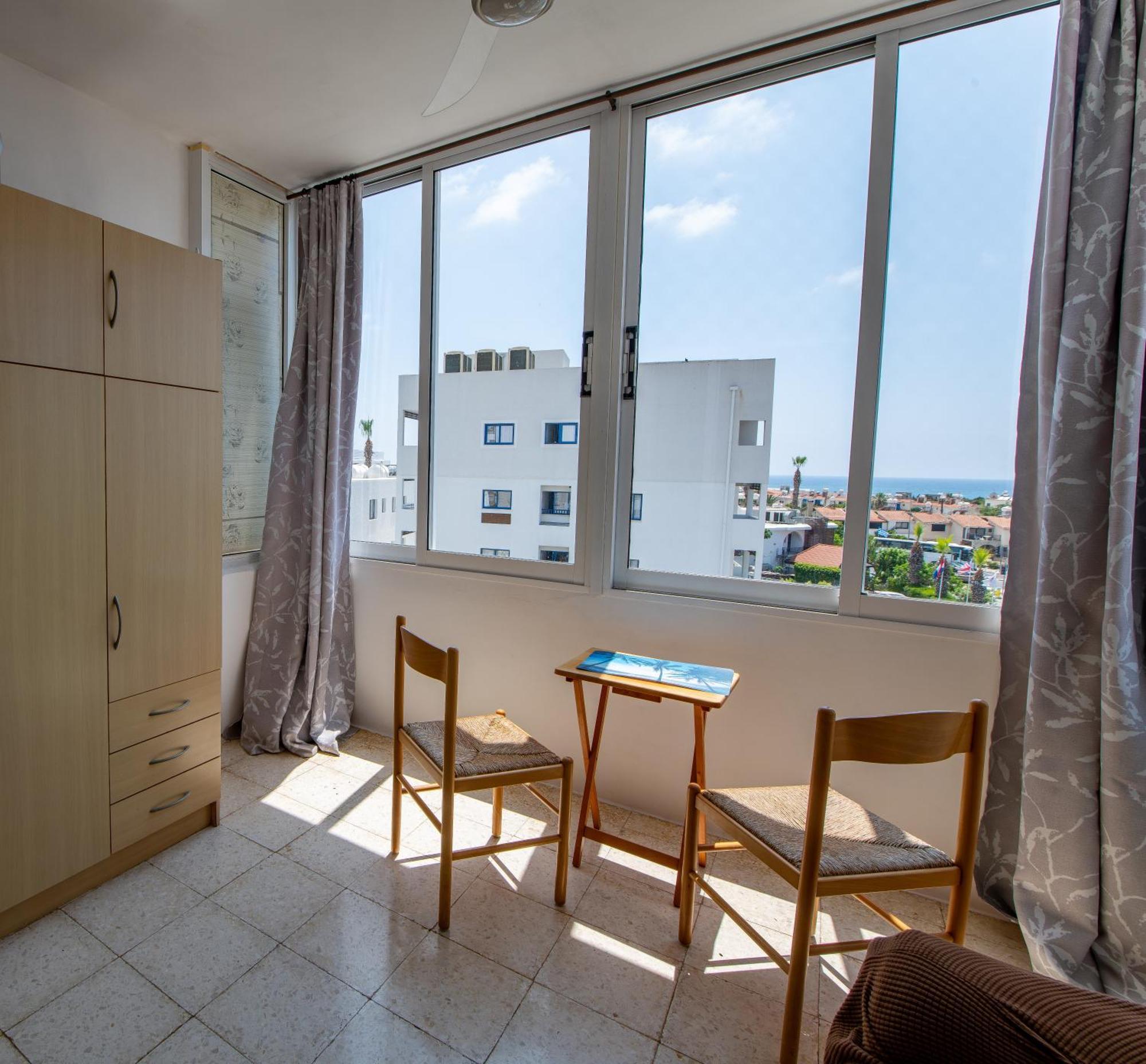 Appartement Sunset Seaview Studio à Paphos Extérieur photo